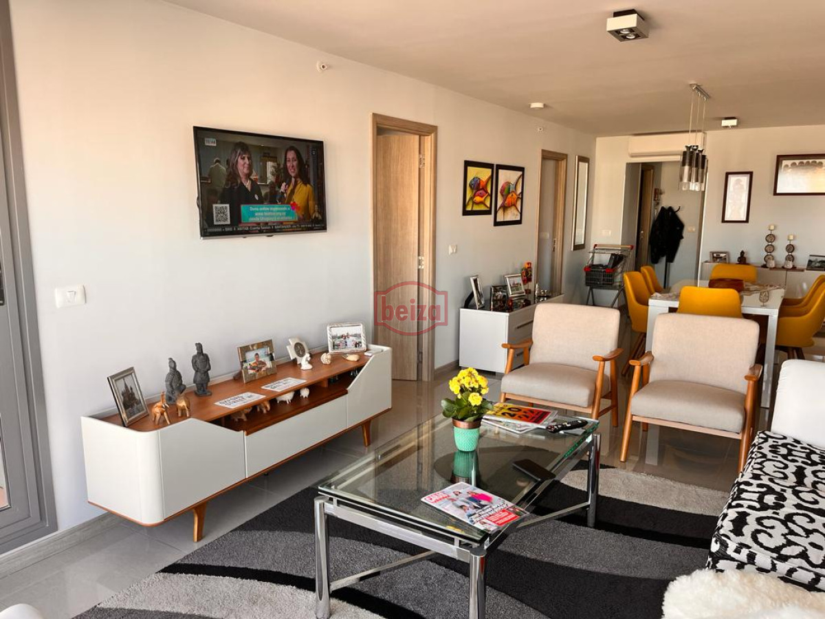 Apartamento ID.165944/Pda-2-Playa-Brava--2-dormitorios-en-suite,-amplio - Vista directa al mar. Torre de alta gama