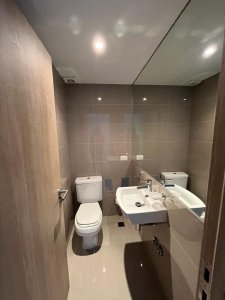 Un dormitorio con vista a Playa Brava - MYD1160A