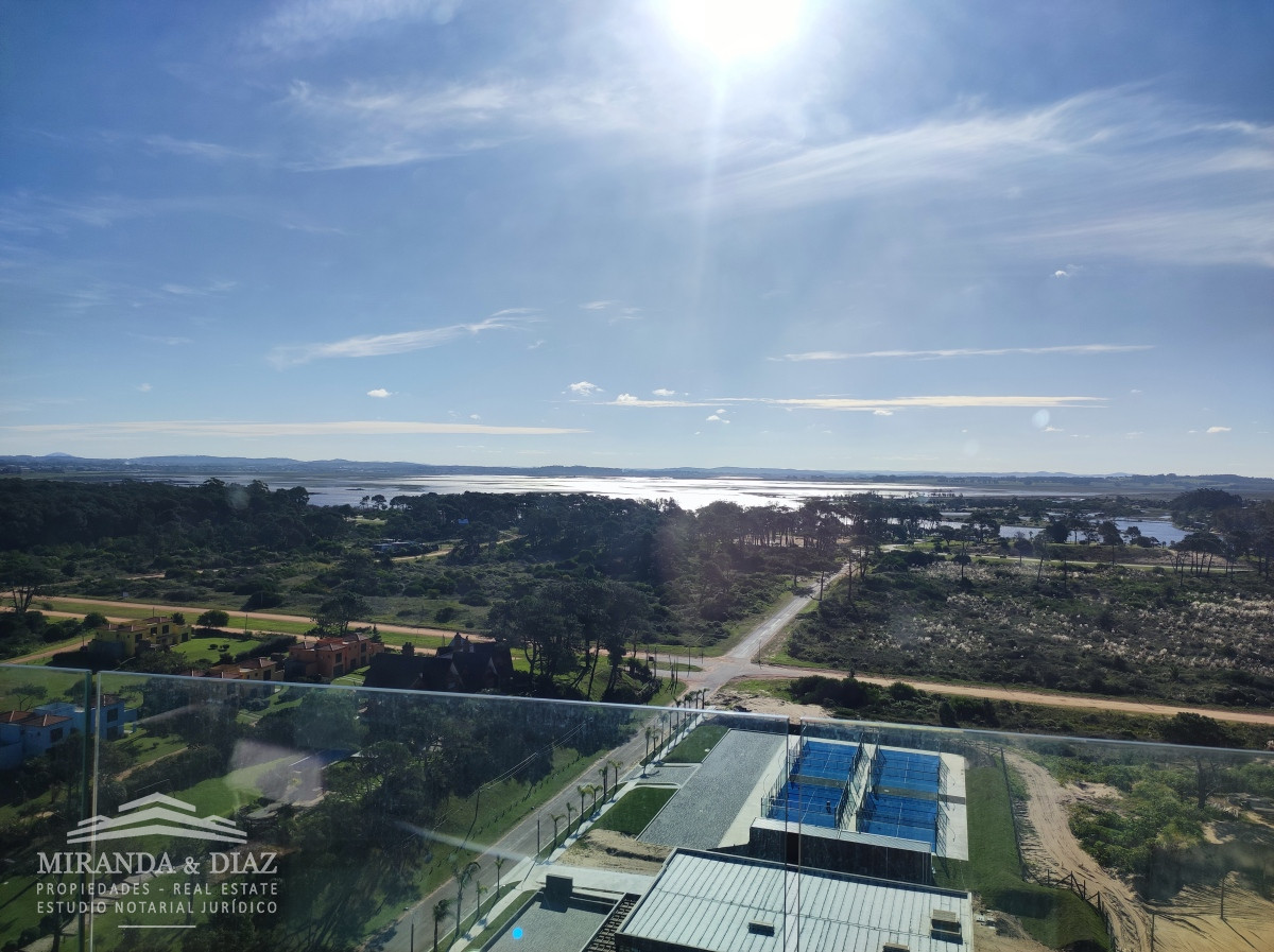 Torre de categoría en Playa Brava - MYD2794A