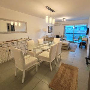 Dos dormitorios a pasos del mar