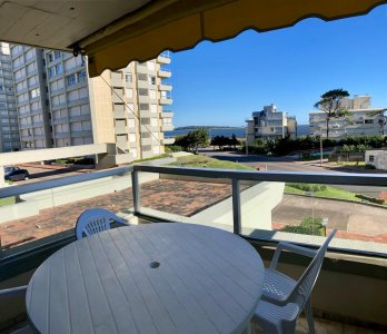 Tres dormitorios con vista al mar