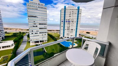 Luminoso y cómodo apartamento en Playa Brava