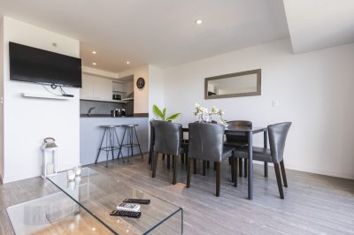 Departamento en Venta en ocean drive country de 2 Dormitorios, Punta del este