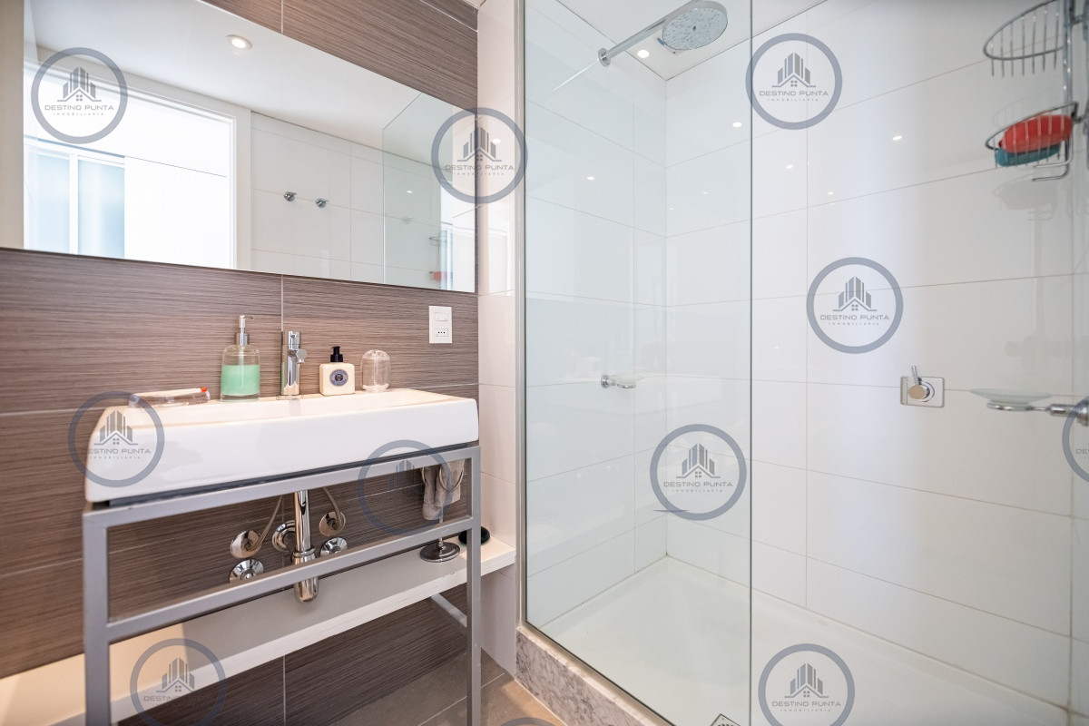 Apartamento ID.1107 - Venta de apartamento en Torre One de Punta del Este