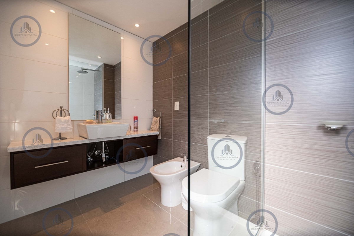 Apartamento ID.1107 - Venta de apartamento en Torre One de Punta del Este