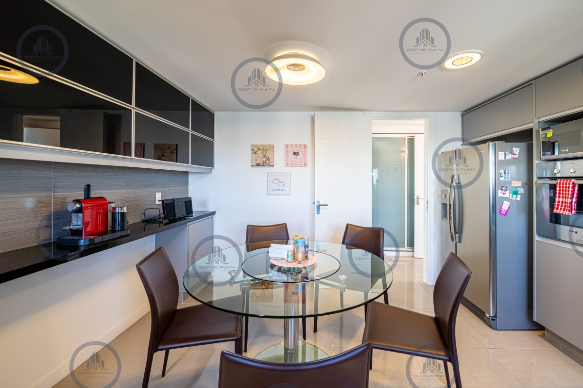 Apartamento ID.1107 - Venta de apartamento en Torre One de Punta del Este