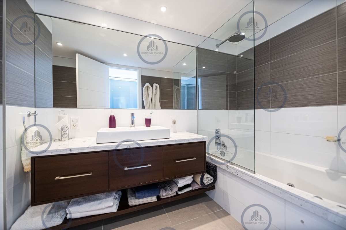 Apartamento ID.1107 - Venta de apartamento en Torre One de Punta del Este