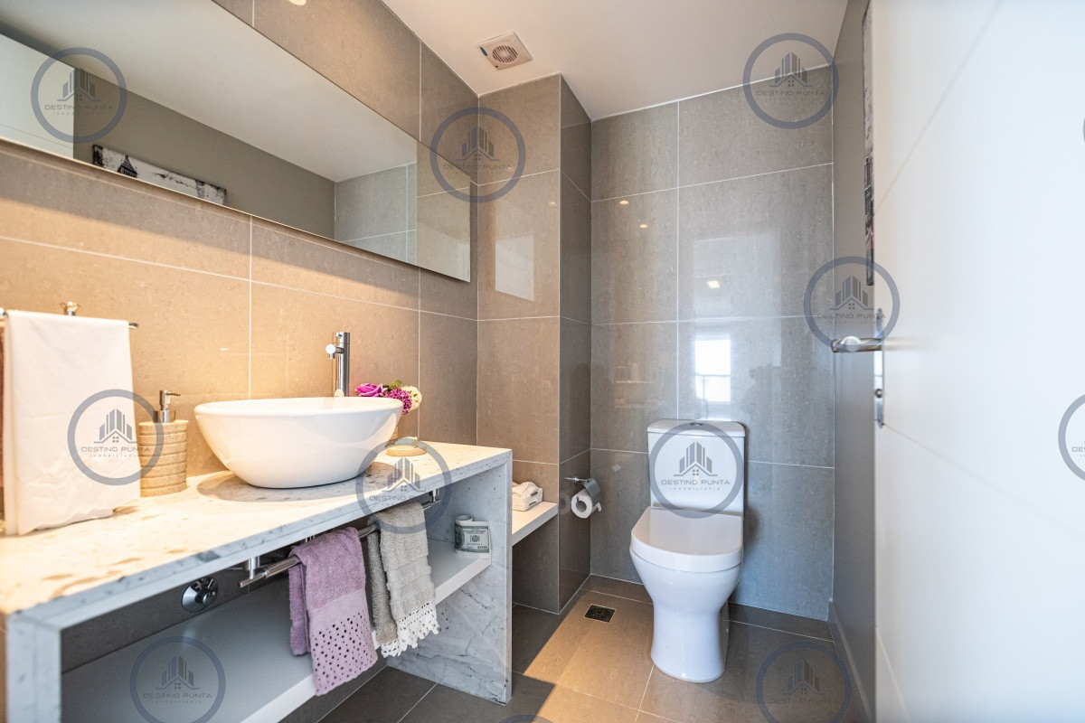 Apartamento ID.1107 - Venta de apartamento en Torre One de Punta del Este