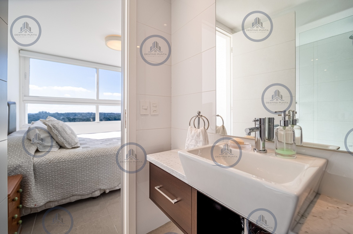 Apartamento ID.1107 - Venta de apartamento en Torre One de Punta del Este