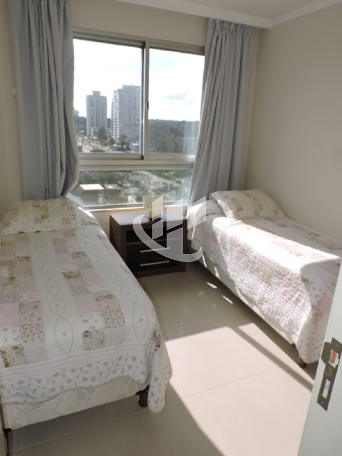 Apartamento ID.645 - Venta, apartamento, 2 dormitorios, Aidy Grill, Punta del Este