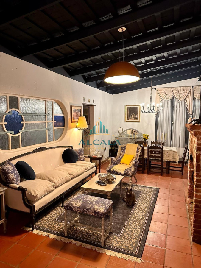 Casa ID.11 - Venta Casa 3 Dormitorios de Epoca en San Carlos