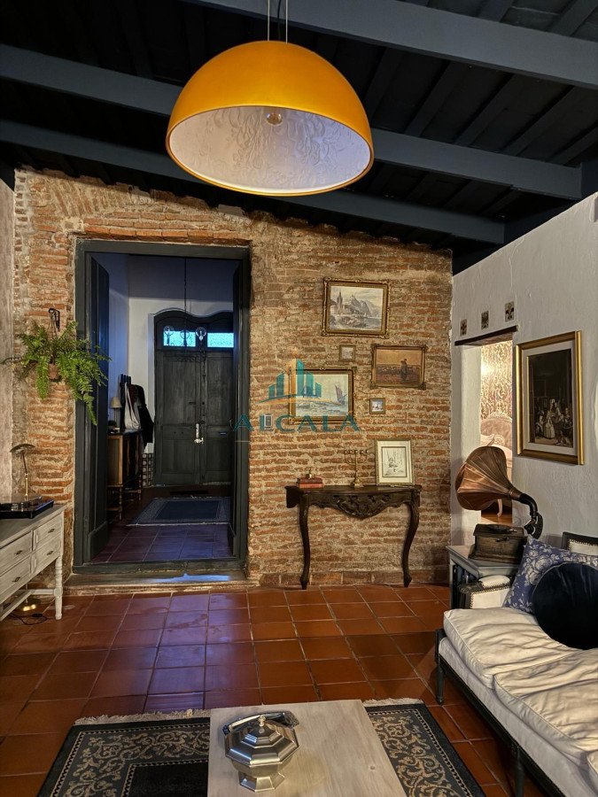 Casa ID.11 - Venta Casa 3 Dormitorios de Epoca en San Carlos