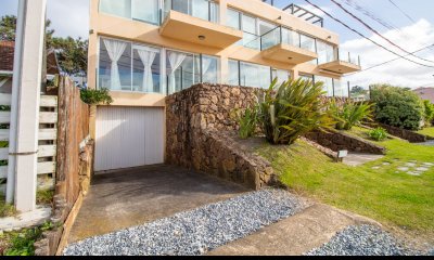 Apartamento 3 Dormitorios en Edificio Napoles de Manantiales