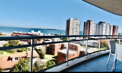 Apartamento 3 Dormitorios + Servicio en Torre Sunrise
