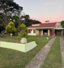 Venta Casa 5 dormitorios Frente al Mar en Costa Azul