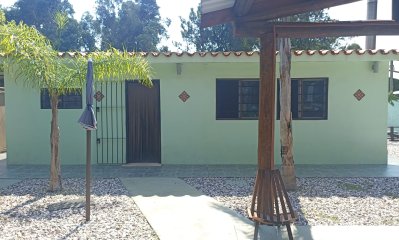 Oportunidad! Venta casa 3 dormitorios con apto de servicio!