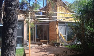Venta Casa 4 Dormitorios en zona Club del Lago