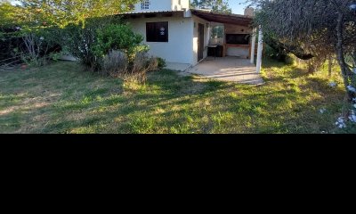 Venta Casa en 2 Plantas en Punta Negra