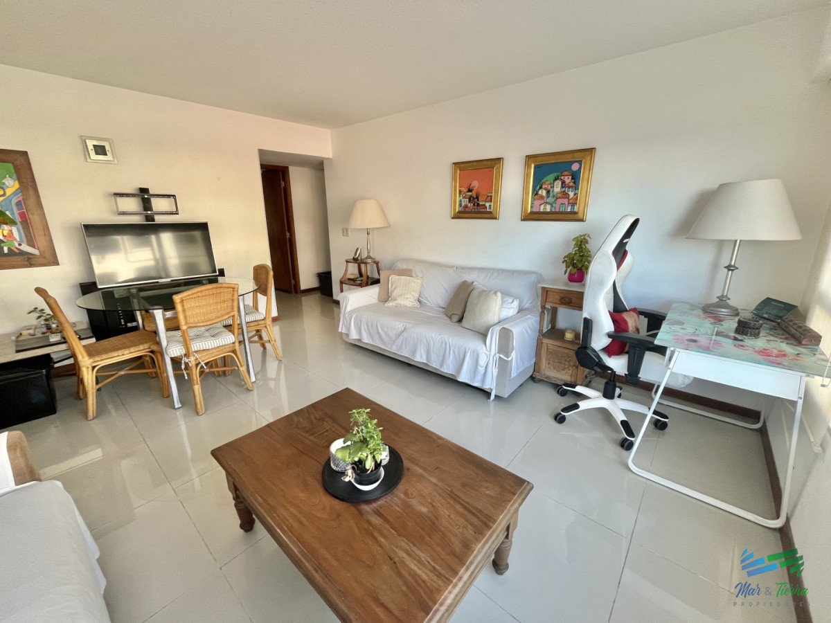 Apartamento ID.5730 - En venta apartamento 2 dormitorios en Peninsula, Punta del Este