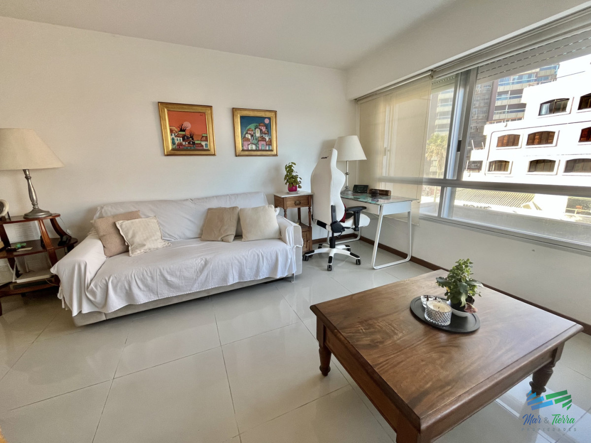 Apartamento ID.5730 - En venta apartamento 2 dormitorios en Peninsula, Punta del Este