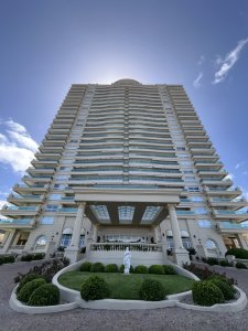 Apartamento ID.3199 - VENTA ALQUILER APARTAMENTO PRIMERA LINEA MANSA PUNTA DEL ESTE