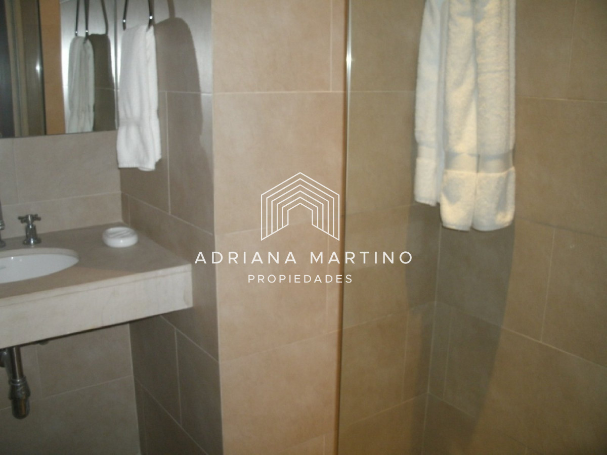 Apartamento ID.69411 - ALQUILER VENTA LA BARRA DEPARTAMENTO PENT HOUSE PISCINA PARRILLERO 3 DORMITORIOS 4 BAÑOS DEPENDENCIA DE SERVICIO TERRAZA