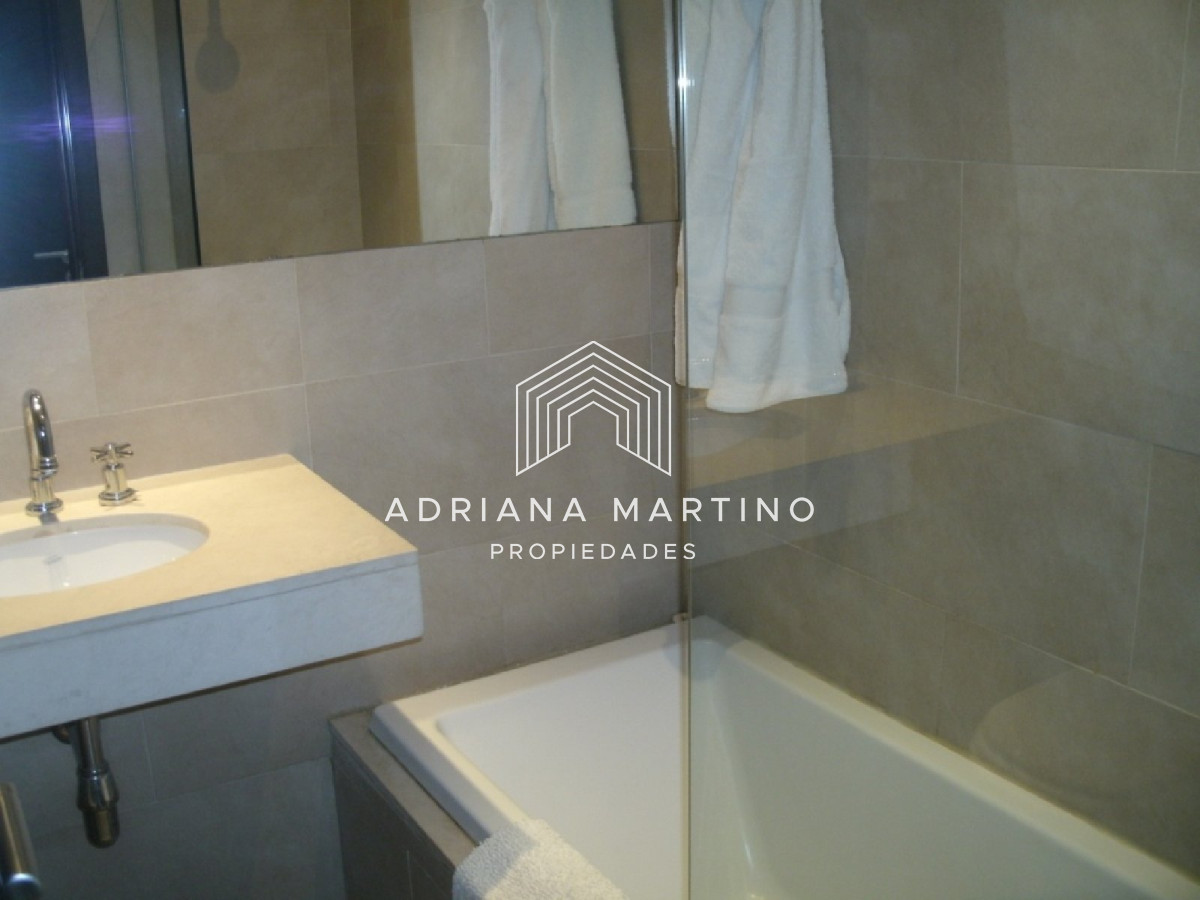Apartamento ID.69411 - ALQUILER VENTA LA BARRA DEPARTAMENTO PENT HOUSE PISCINA PARRILLERO 3 DORMITORIOS 4 BAÑOS DEPENDENCIA DE SERVICIO TERRAZA
