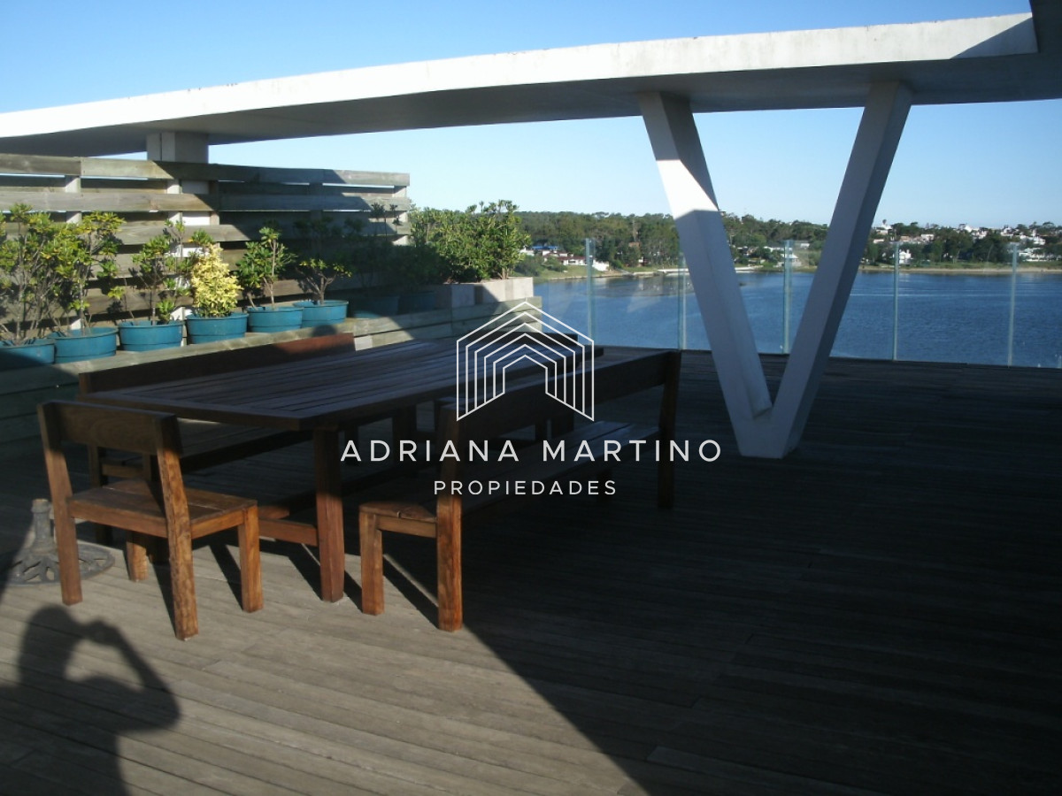 Apartamento ID.69412 - ALQUILER PENT HOUSE EN LA BARRA FRENTE DESEMBOCADURA ARROYO MALDONADO