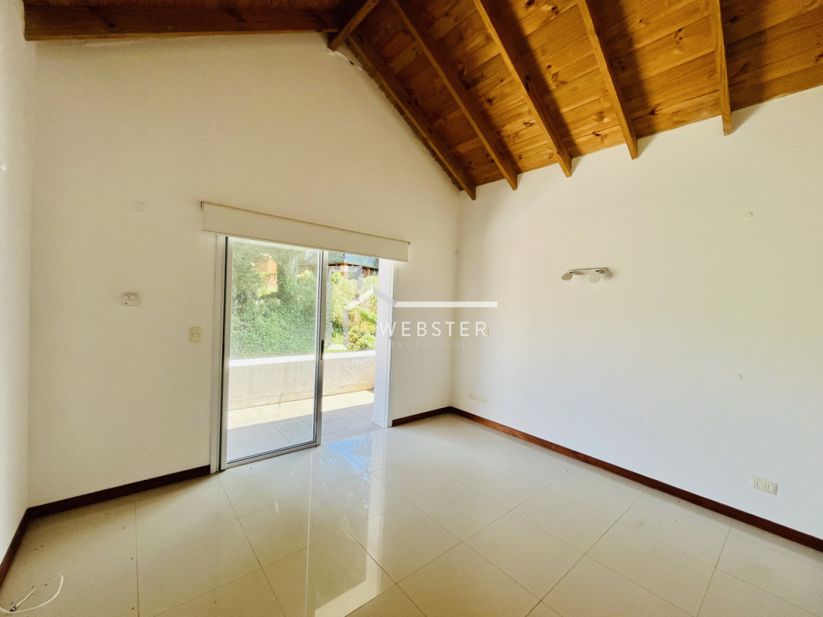 Casa ID.2753 - ALQUILER ANUAL USD 1.800 Jardines de Córdoba