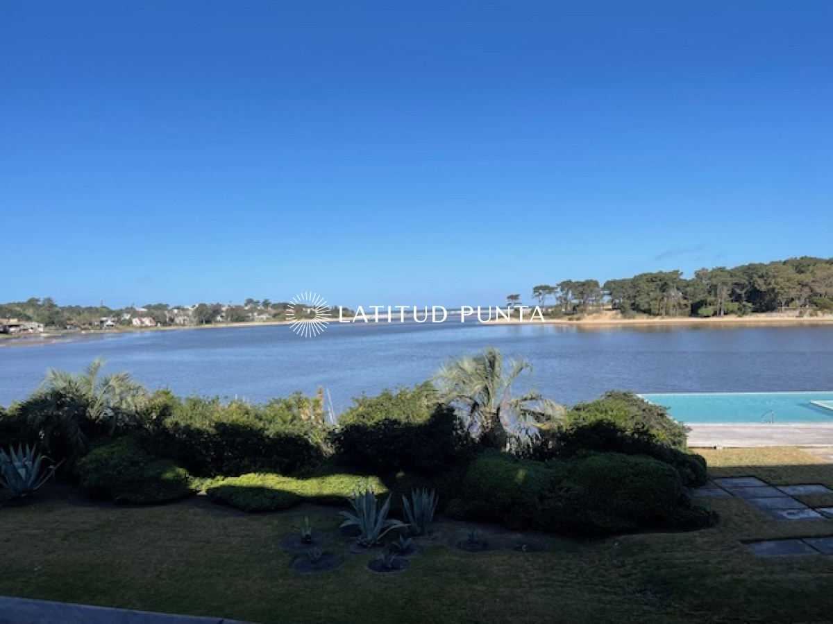 Apartamento en La Barra, 4 suites más dependencia - GoPunta - Portal Inmobiliario de Punta del Este - Maldonado