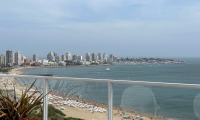 Mansa, pent house sobre primera linea