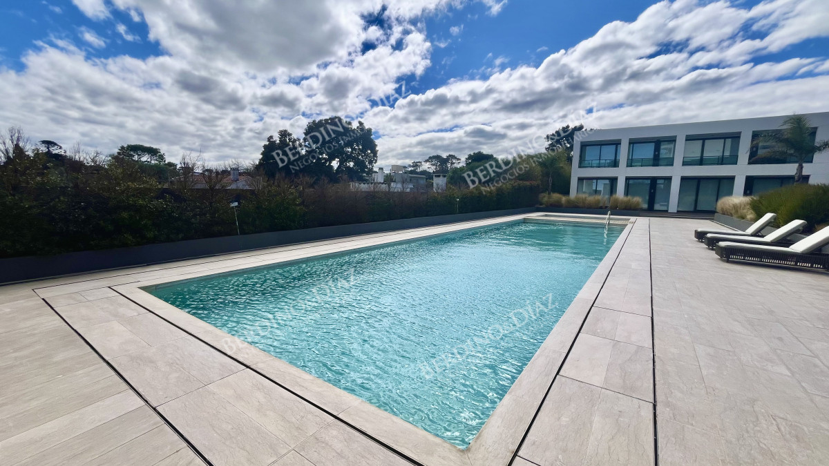 Apartamento ID.3095 - Venta de Apartamento de 3 Suites + dependencia en primera línea de la Mansa