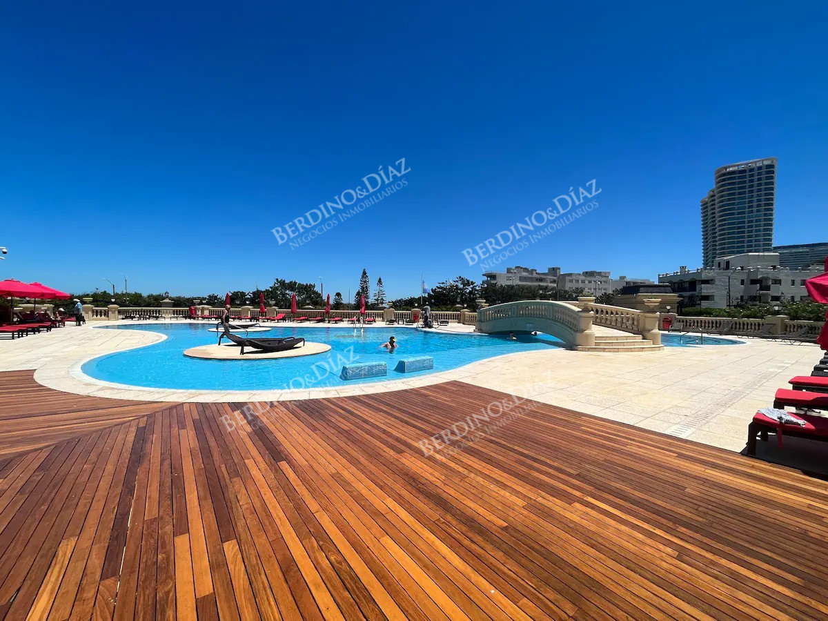 Apartamento ID.3093 - VENTA ALQUILER APARTAMENTO PRIMERA LINEA MANSA PUNTA DEL ESTE