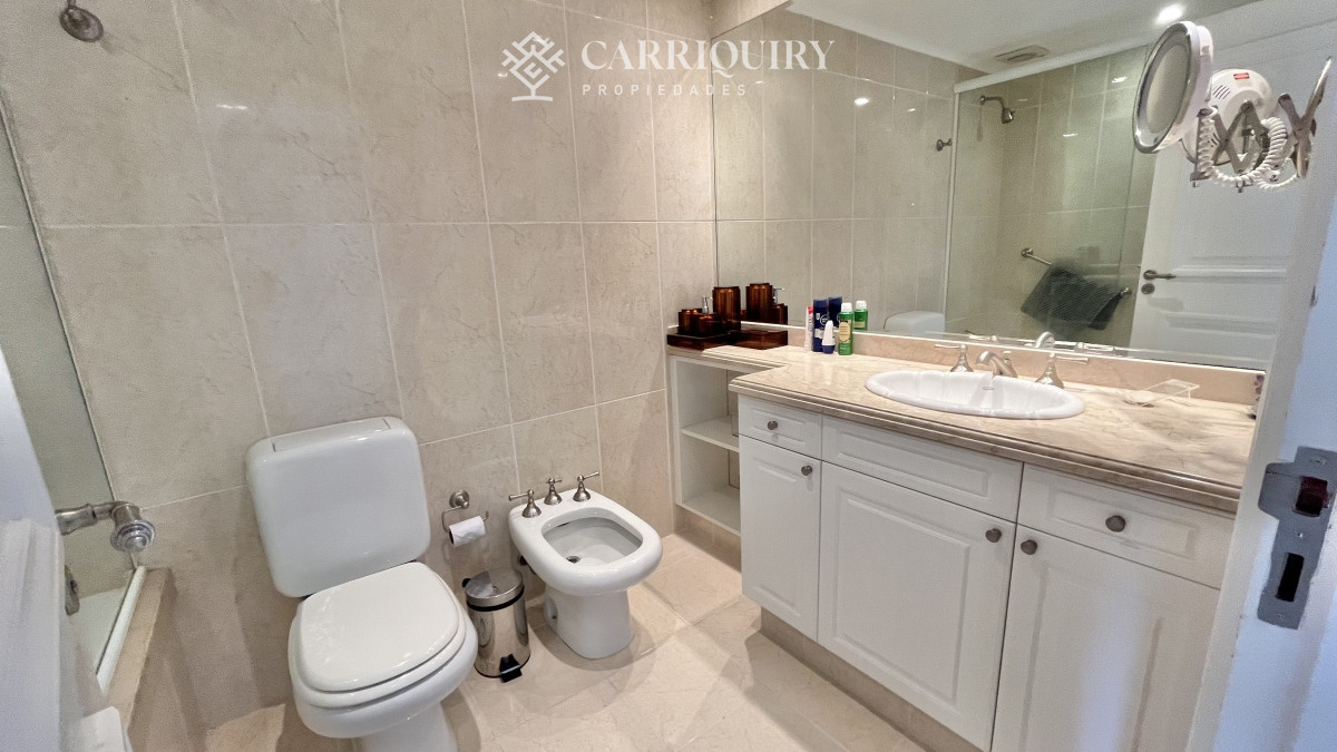 Apartamento ID.10493 - VENTA ALQUILER APARTAMENTO PRIMERA LINEA MANSA PUNTA DEL ESTE
