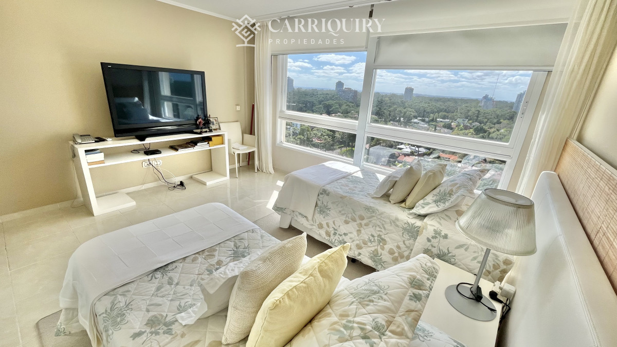 Apartamento ID.10493 - VENTA ALQUILER APARTAMENTO PRIMERA LINEA MANSA PUNTA DEL ESTE
