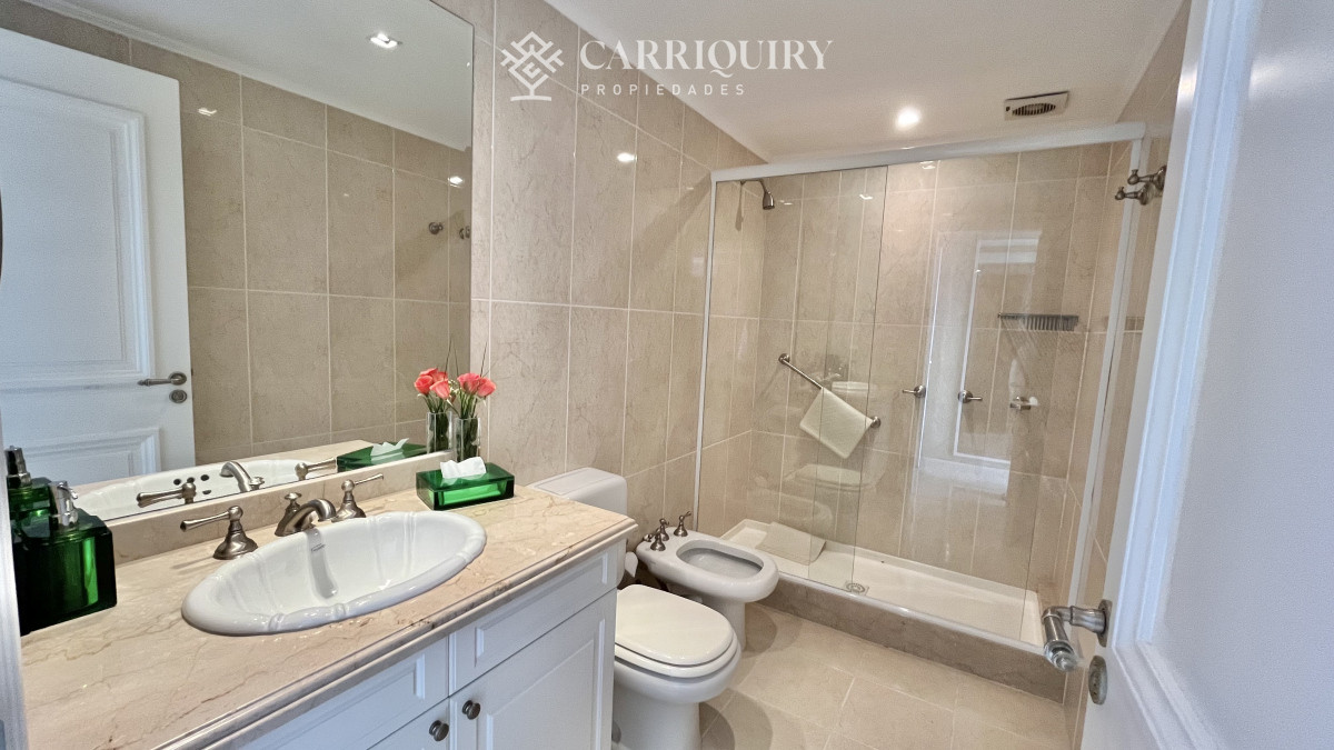 Apartamento ID.10493 - VENTA ALQUILER APARTAMENTO PRIMERA LINEA MANSA PUNTA DEL ESTE