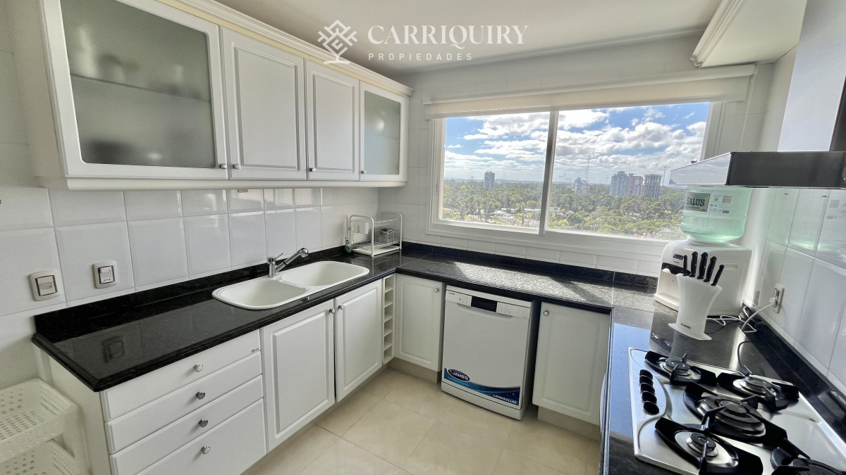 Apartamento ID.10493 - VENTA ALQUILER APARTAMENTO PRIMERA LINEA MANSA PUNTA DEL ESTE
