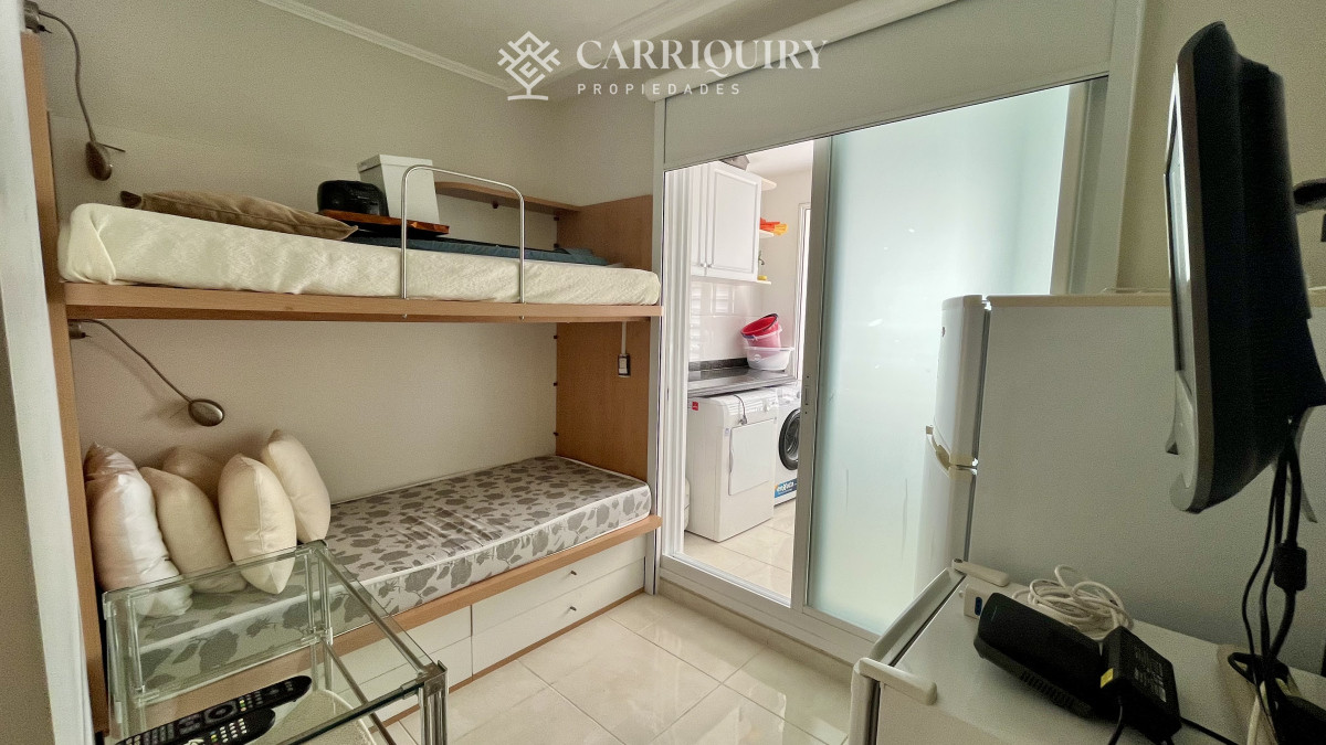 Apartamento ID.10493 - VENTA ALQUILER APARTAMENTO PRIMERA LINEA MANSA PUNTA DEL ESTE