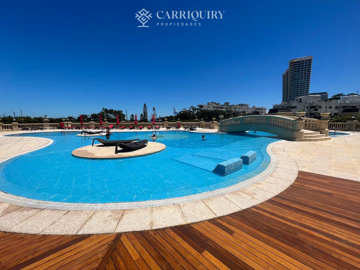 Apartamento ID.10493 - VENTA ALQUILER APARTAMENTO PRIMERA LINEA MANSA PUNTA DEL ESTE