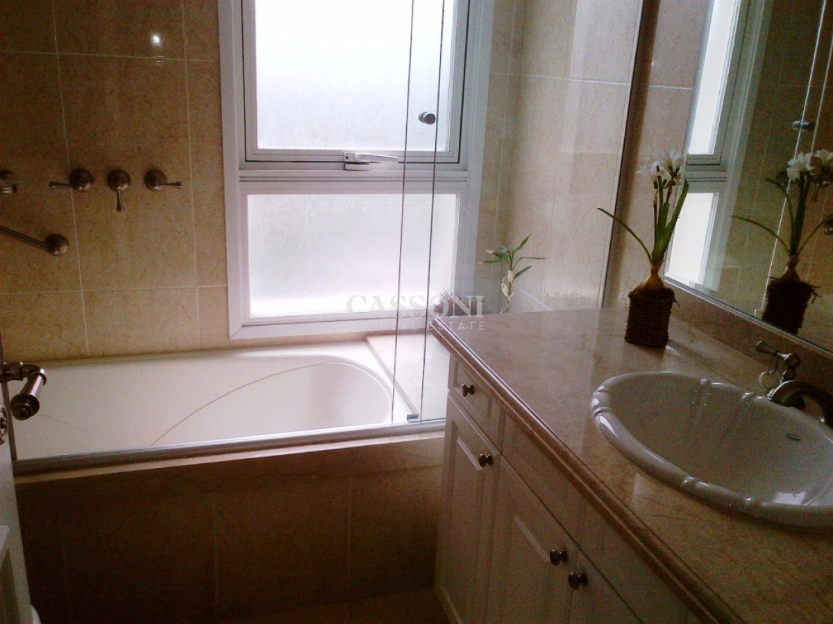 Apartamento ID.1990 - VENTA PUNTA DEL ESTE MANSA PRIMERA LINEA 
