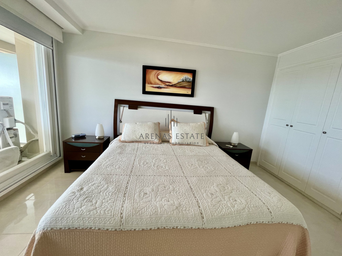Apartamento ID.4516 - Apartamento en Mansa primera línea