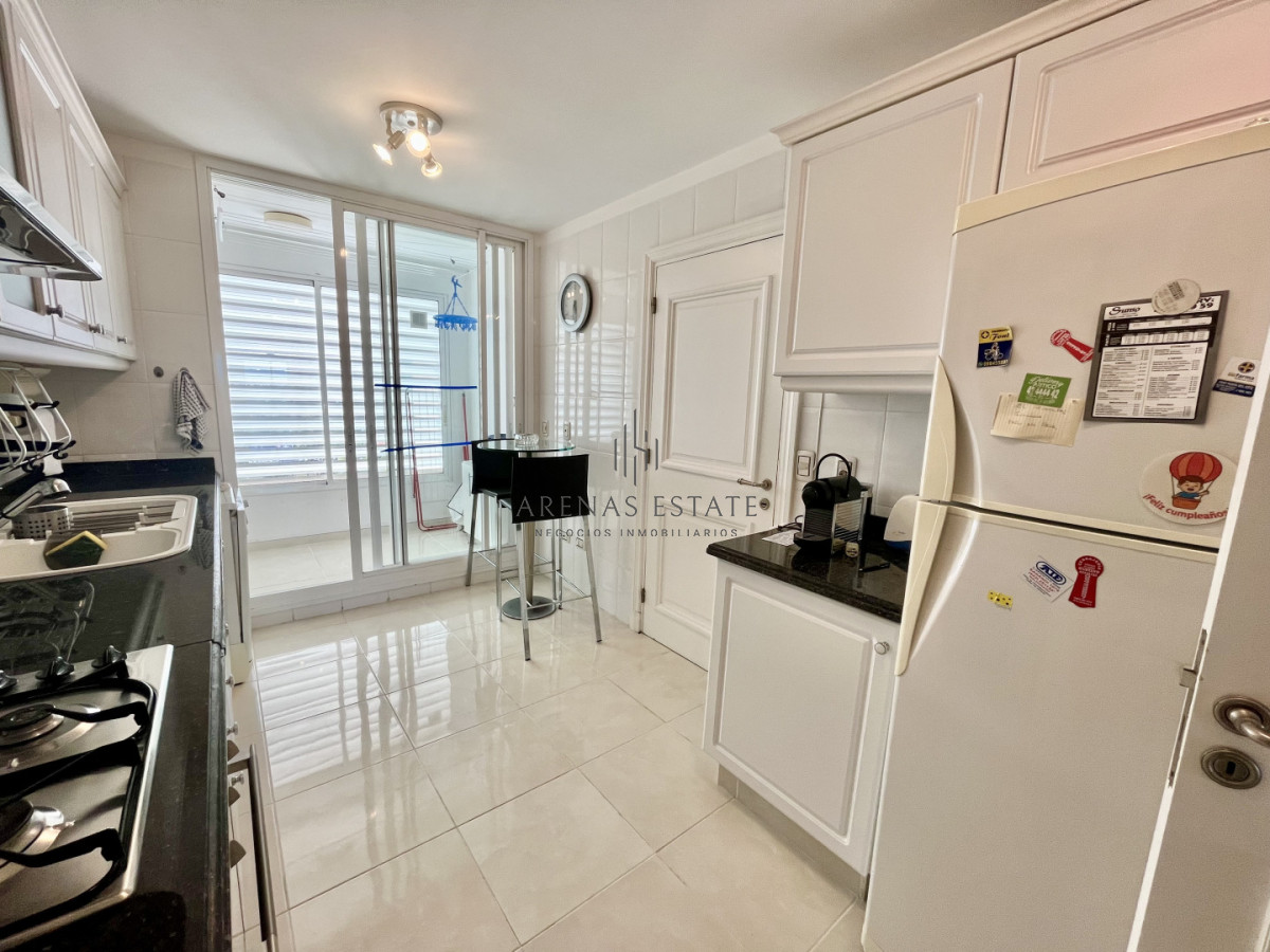 Apartamento ID.4516 - Apartamento en Mansa primera línea