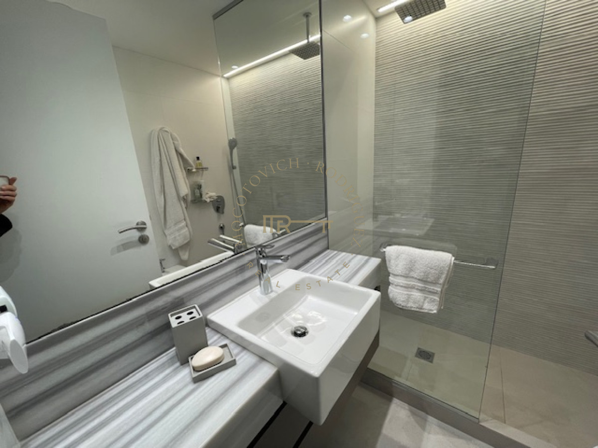 Apartamento ID.2906 - VENTA BRAVA PRIMERA LINEA PUNTA DEL ESTE