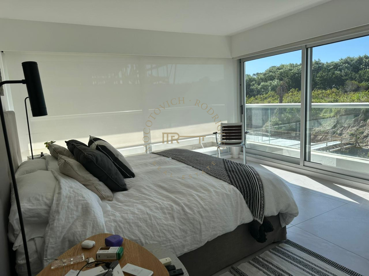 Apartamento ID.2906 - VENTA BRAVA PRIMERA LINEA PUNTA DEL ESTE