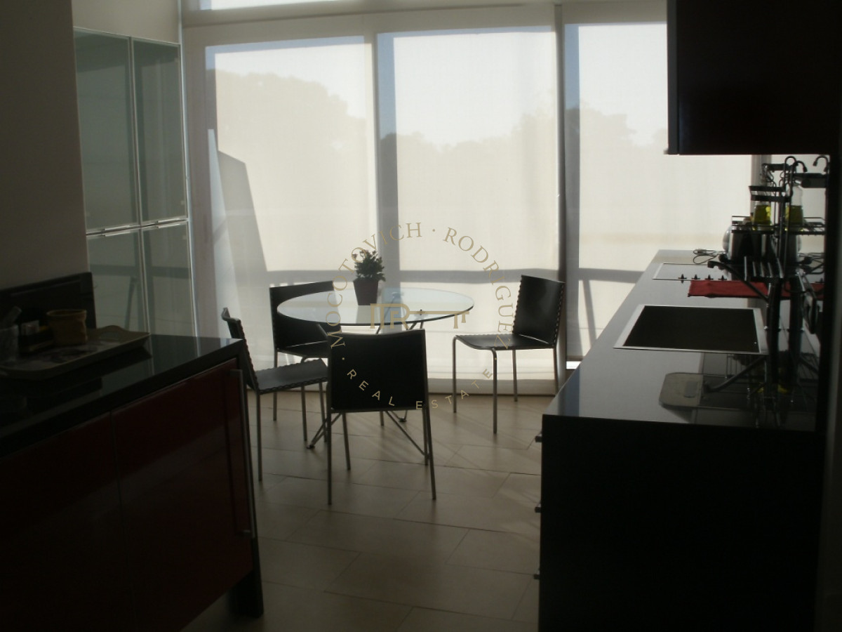 Apartamento ID.2878 - ALQUILER PENT HOUSE EN LA BARRA FRENTE DESEMBOCADURA ARROYO MALDONADO