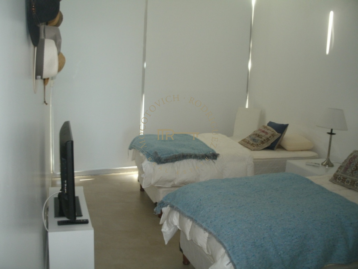 Apartamento ID.2878 - ALQUILER PENT HOUSE EN LA BARRA FRENTE DESEMBOCADURA ARROYO MALDONADO