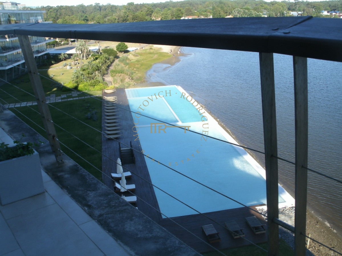 Apartamento ID.2878 - ALQUILER PENT HOUSE EN LA BARRA FRENTE DESEMBOCADURA ARROYO MALDONADO