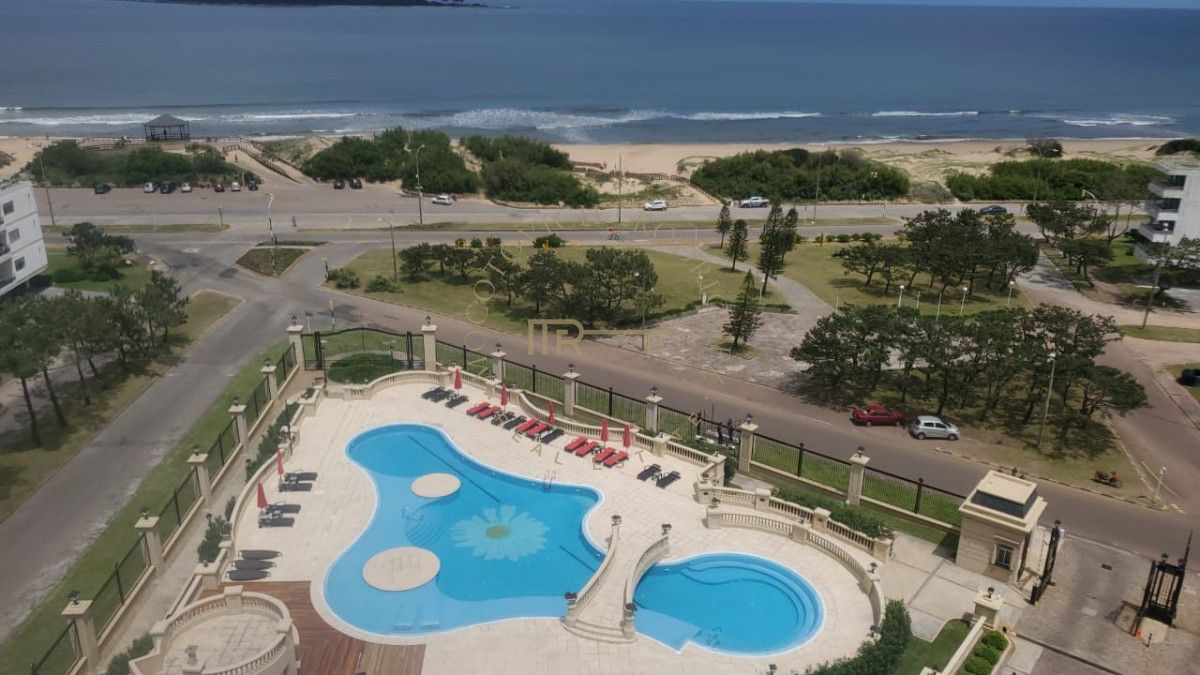 Apartamento ID.2087 - ALQUILER PUNTA DEL ESTE MANSA PRIMERA LINEA