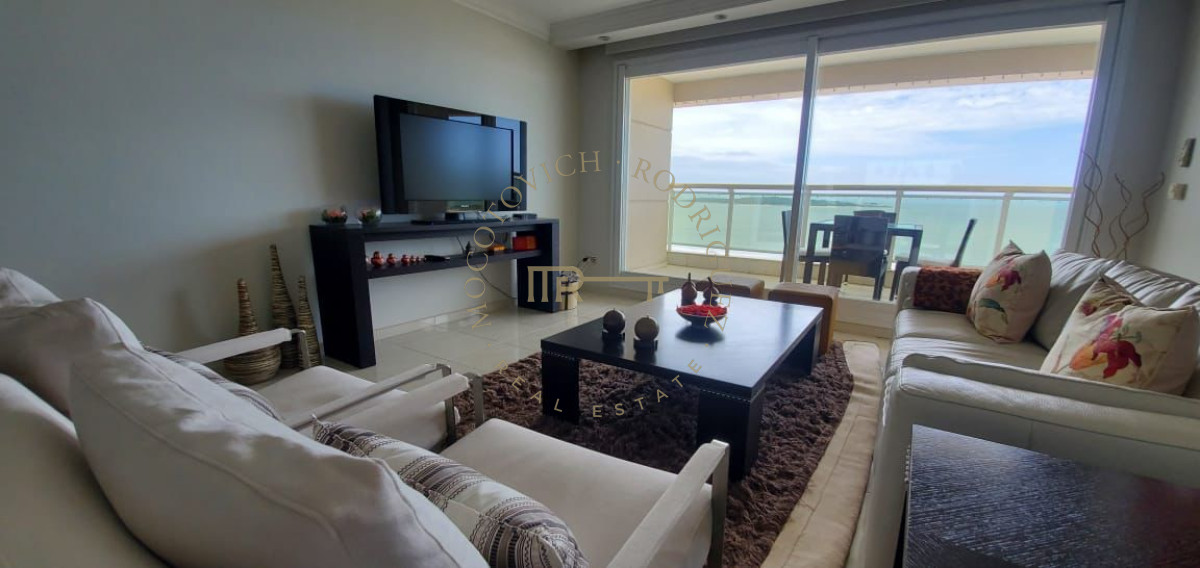 Apartamento ID.2087 - ALQUILER PUNTA DEL ESTE MANSA PRIMERA LINEA