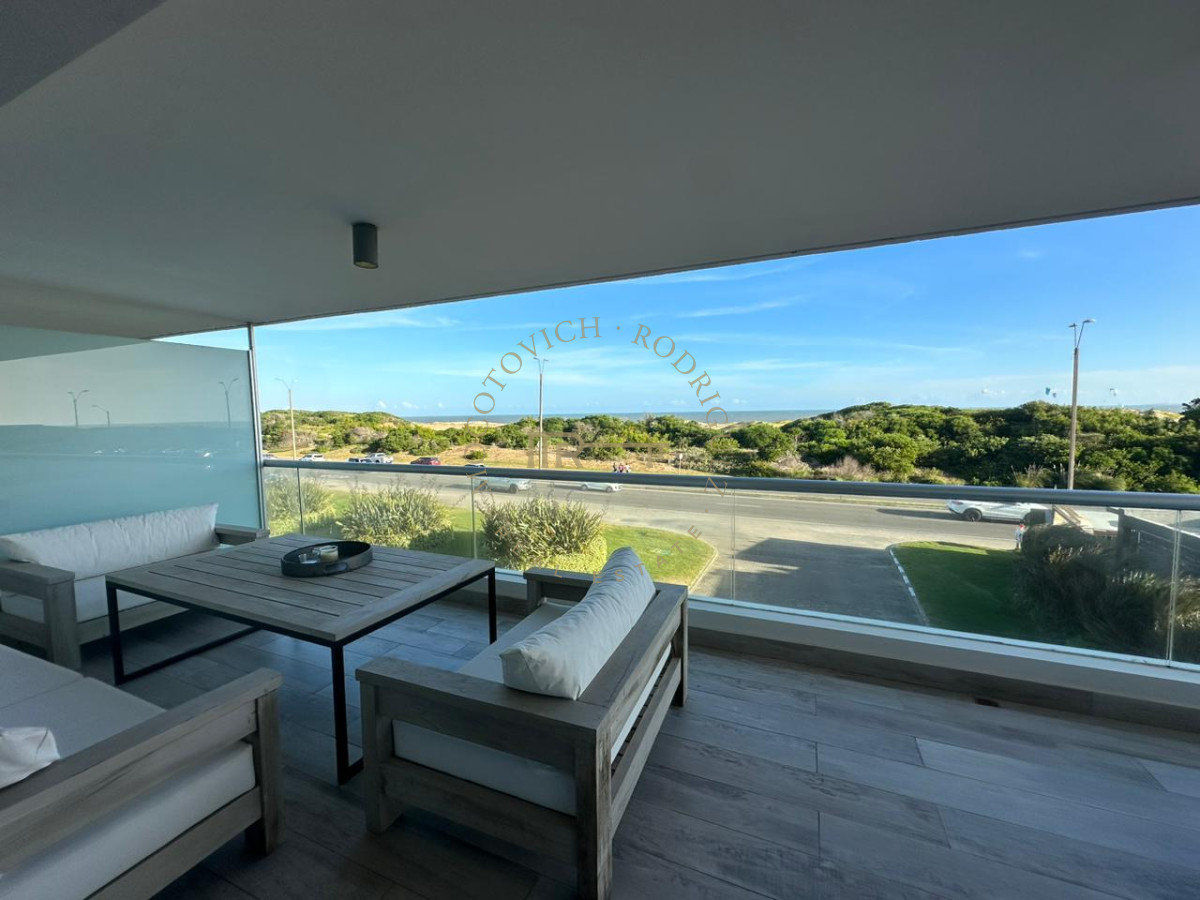 Apartamento ID.2906 - VENTA BRAVA PRIMERA LINEA PUNTA DEL ESTE